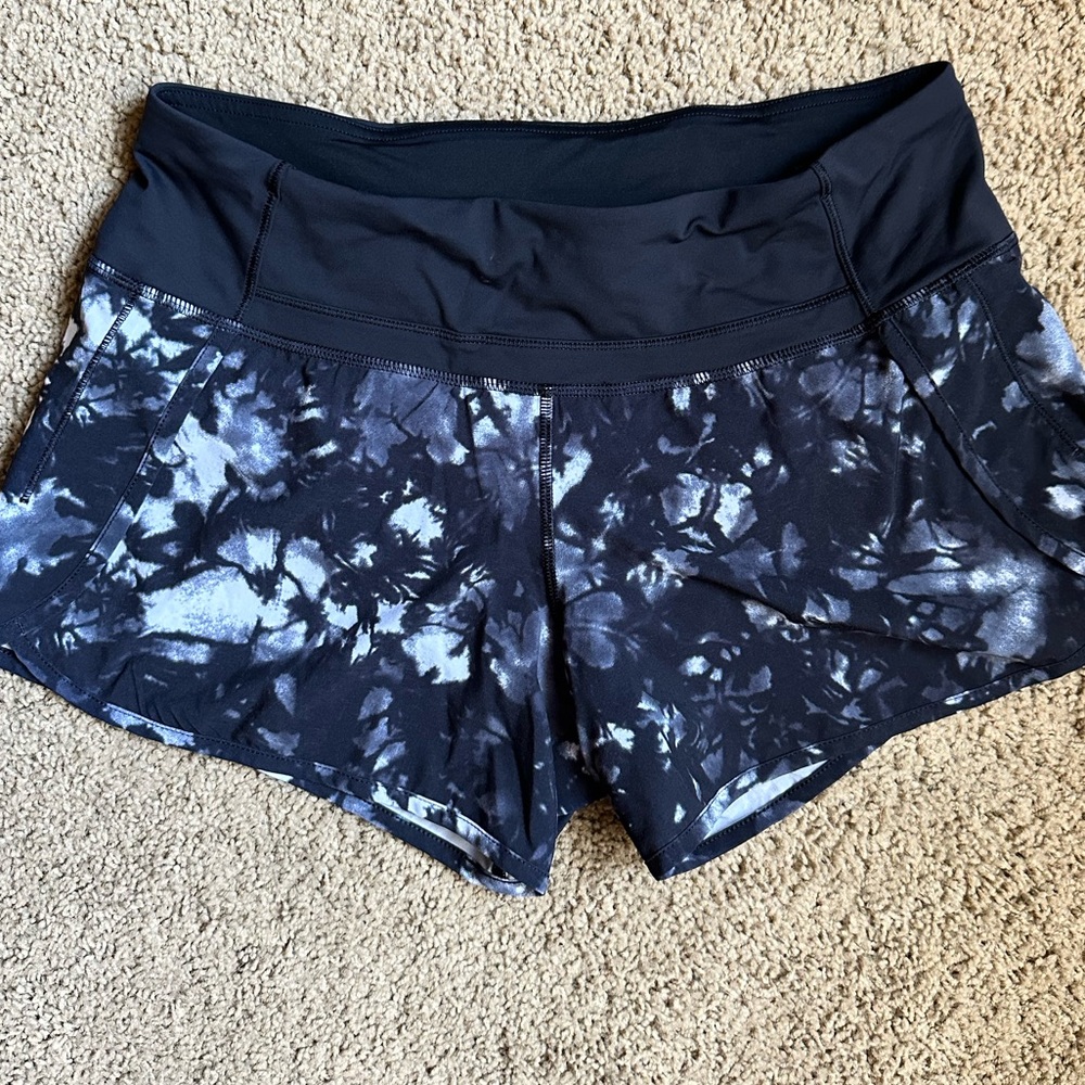 Lululemon speed up short 4” inseam Size 6